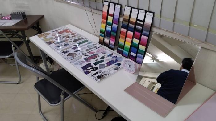 色彩心理・カラー診断に関する特別授業をおこないました！