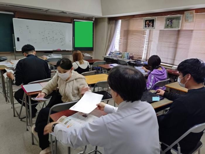 新年度の課題に、早速取り組んでいます