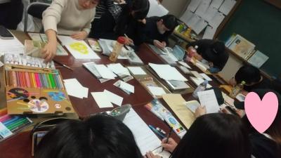 特別活動「イラストを描こう！」を実施しました