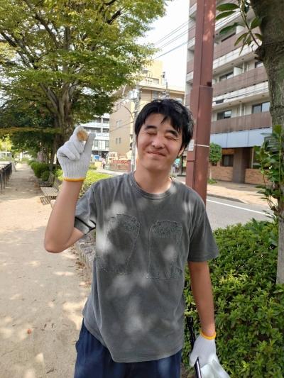 西川緑道公園沿いで清掃活動をおこない、ランチ会を開催しました!